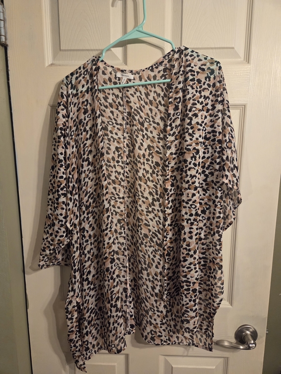 Maurices Tops - Lightweight Leopard Print Kimono - Beige, Black & Brown